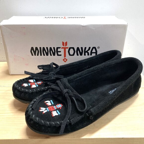 Minnetonka Beaded Thunderbird Women's Black Suede Leather Moccasins, Size 7.5 - Picture 1 of 13